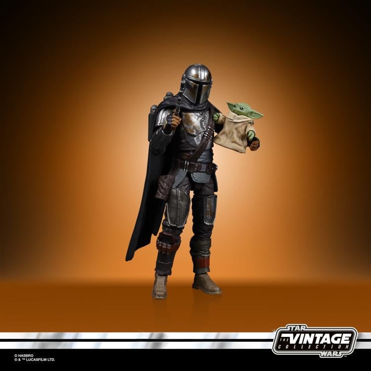 Star Wars: The Vintage Collection Din Djarin with The Child (The Mandalorian) Exclusive Two-Pack Gallery Image 4