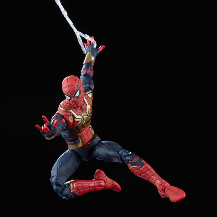Spider-Man: No Way Home Marvel Legends Spider-Man (Multiverse Edition) Exclusive Action Figure Three-Pack Gallery Image 6