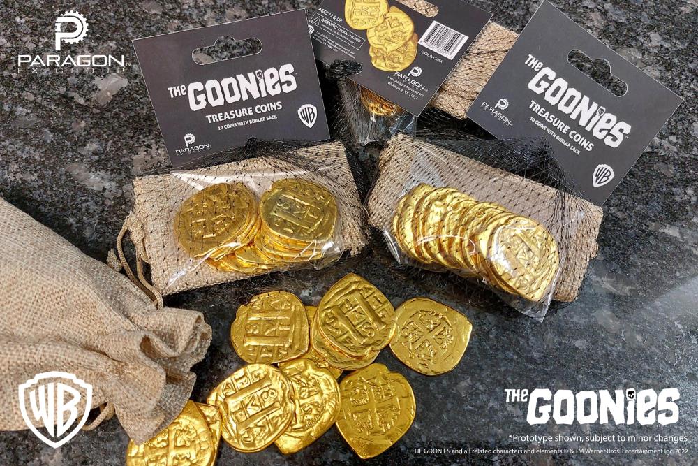 The Goonies One-Eyed Willy's Loot Limited Edition Prop Replica Set Gallery Image 6