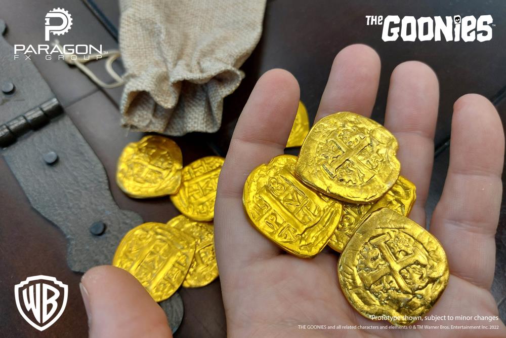 The Goonies One-Eyed Willy's Loot Limited Edition Prop Replica Set Gallery Image 4