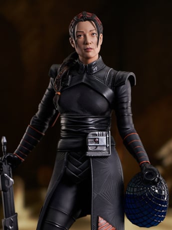 The Mandalorian Premier Collection Fennec Shand 1/7 Scale Limited Edition Statue Gallery Image 2