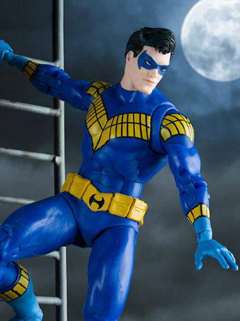 Batman: Knightfall DC Multiverse Nightwing Action Figure Gallery Image 2