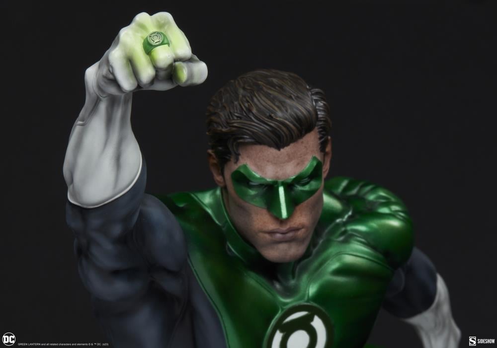 DC Comics Premium Format Green Lantern (Hal Jordan) Statue Gallery Image 10