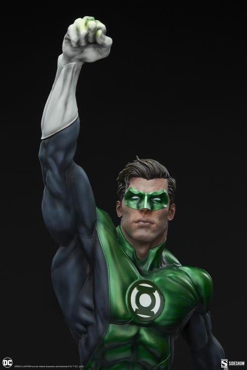 DC Comics Premium Format Green Lantern (Hal Jordan) Statue Gallery Image 7