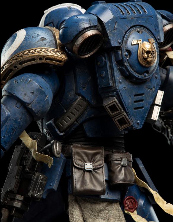 Warhammer 40k Lieutenant Titus (Limited Edition) 1/6 Scale Statue Gallery Image 17