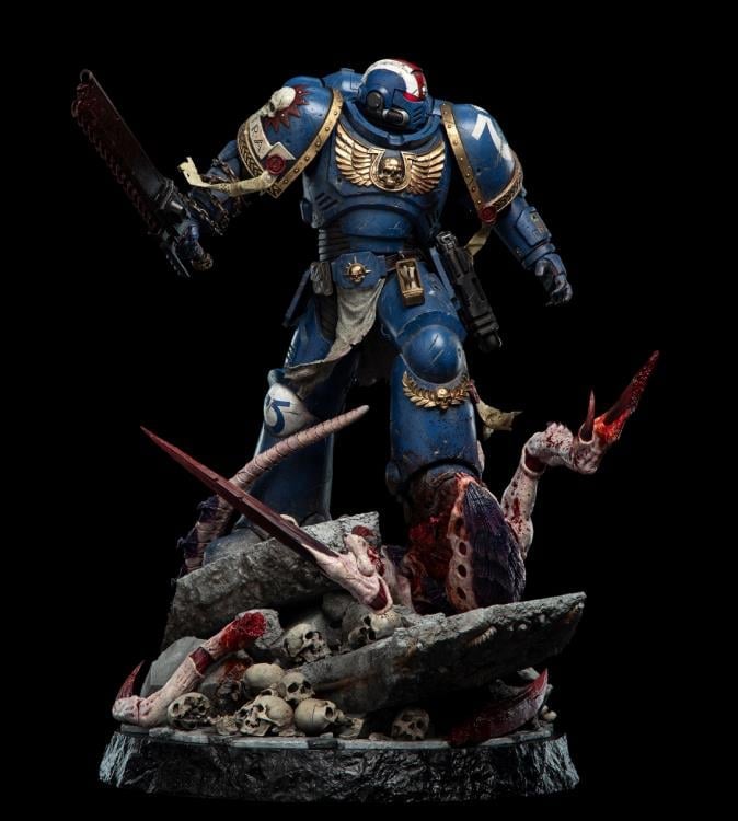 Warhammer 40k Lieutenant Titus (Limited Edition) 1/6 Scale Statue Gallery Image 12