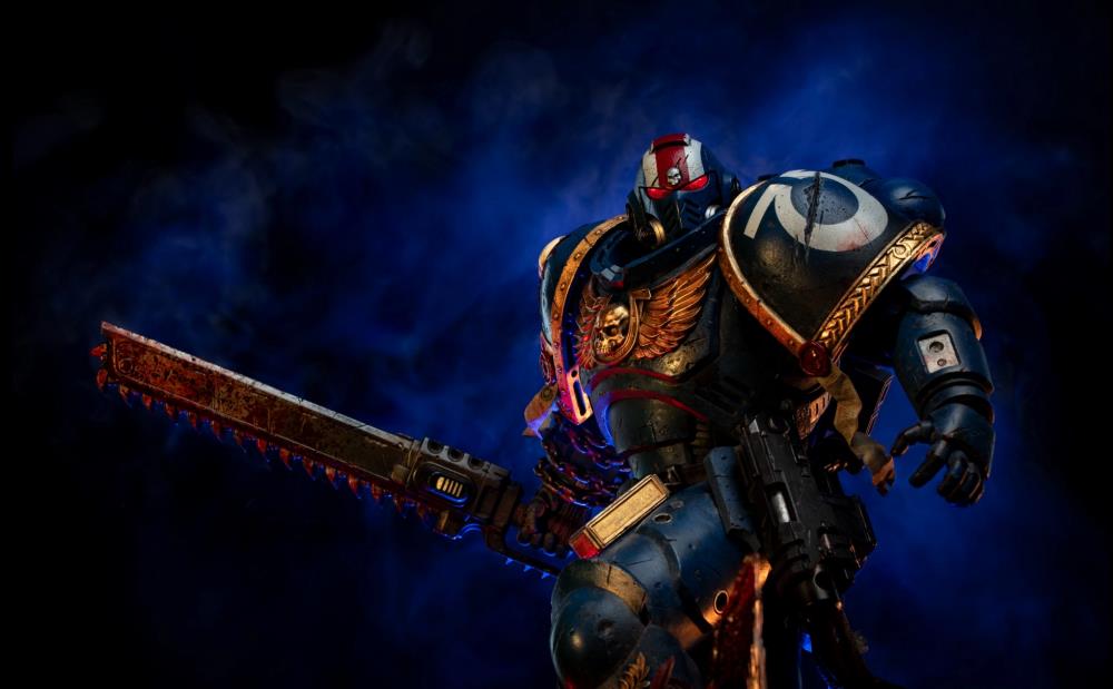 Warhammer 40k Lieutenant Titus (Limited Edition) 1/6 Scale Statue Gallery Image 32