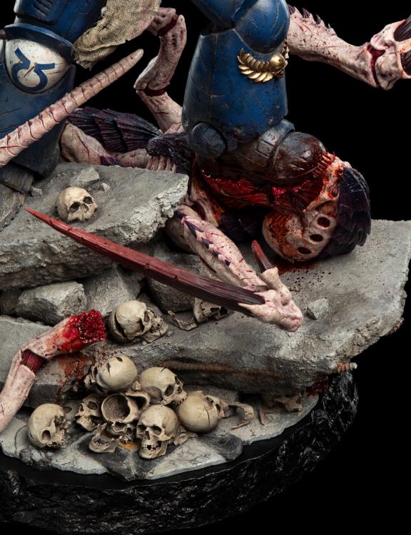 Warhammer 40k Lieutenant Titus (Limited Edition) 1/6 Scale Statue Gallery Image 14