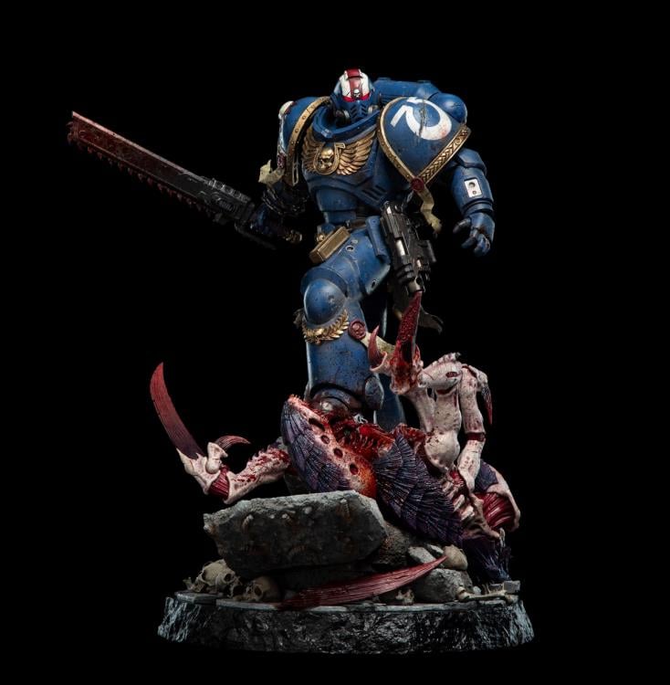 Warhammer 40k Lieutenant Titus (Limited Edition) 1/6 Scale Statue Gallery Image 5