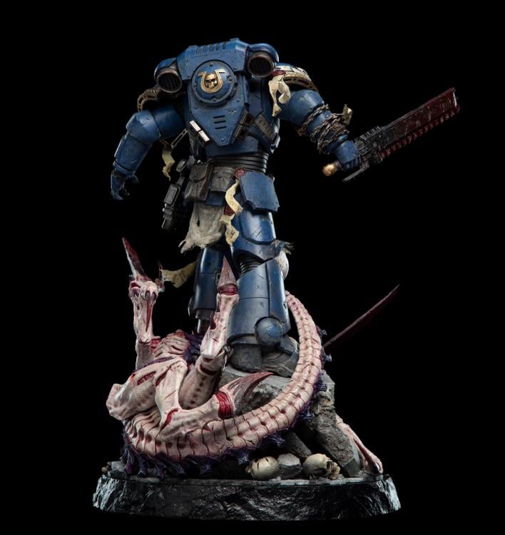Warhammer 40k Lieutenant Titus (Limited Edition) 1/6 Scale Statue Gallery Image 9