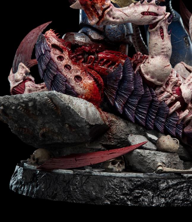Warhammer 40k Lieutenant Titus (Limited Edition) 1/6 Scale Statue Gallery Image 13