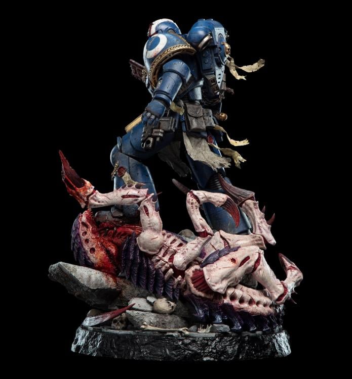 Warhammer 40k Lieutenant Titus (Limited Edition) 1/6 Scale Statue Gallery Image 7