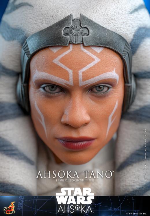 Star Wars: Ahsoka TMS118 Ahsoka Tano 1/6th Scale Collectible Figure Gallery Image 16