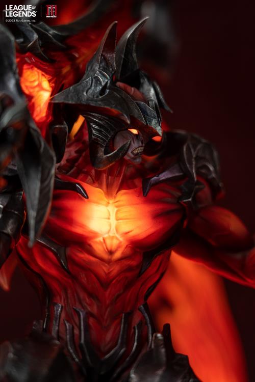 League of Legends Aatrox Statue Gallery Image 11