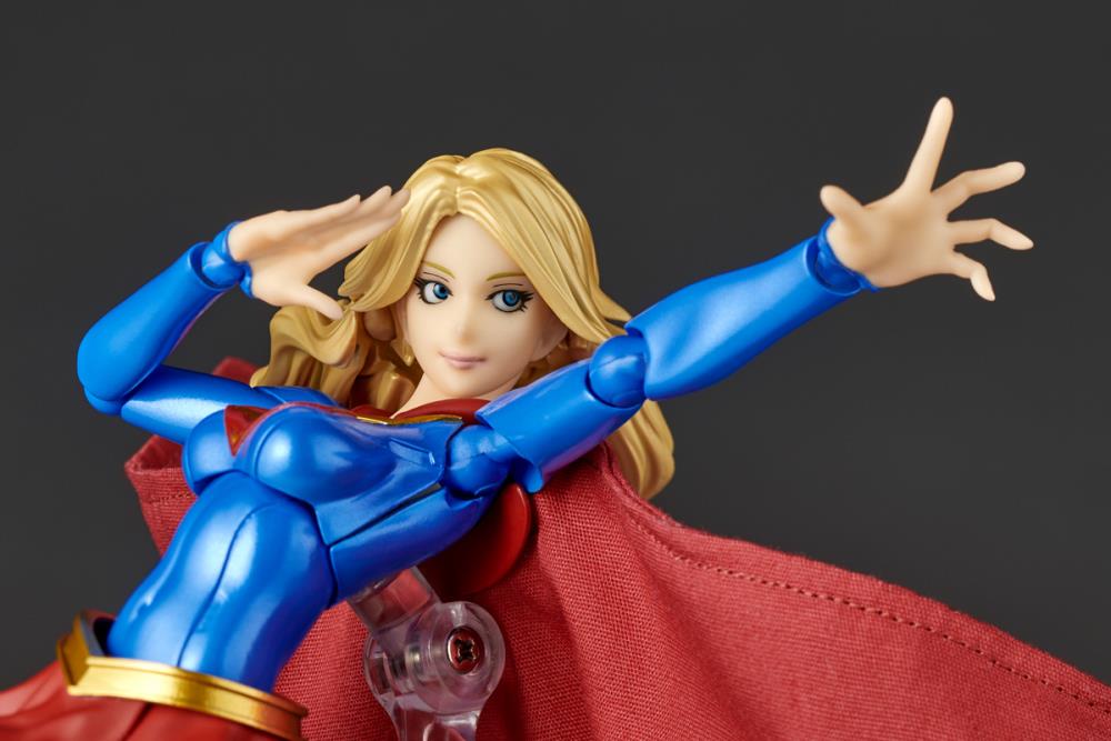 DC Comics Amazing Yamaguchi Revoltech NR032 Supergirl Action Figure Gallery Image 7