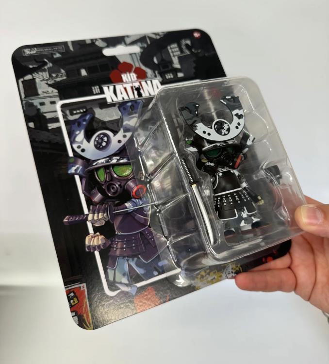 Kid Katana Mini Series Kid Katana Gas Mask (Urban Camo) Limited Edition Figure Gallery Image 6
