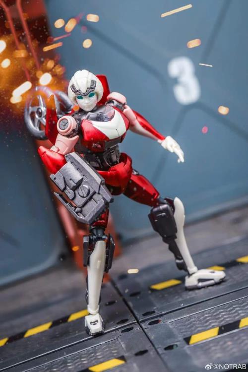 Transformers: Rise of the Beasts Classic Class 07 Arcee Model Kit (71152) (International Ver.) Gallery Image 9