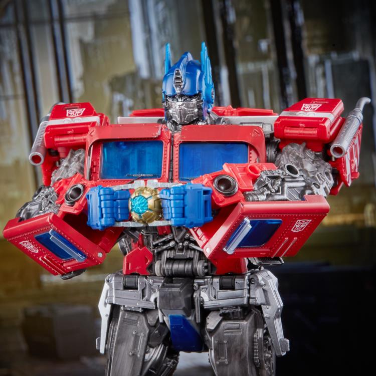 Transformers Masterpiece Movie Series MPM-12 Optimus Prime Exclusive Gallery Image 7