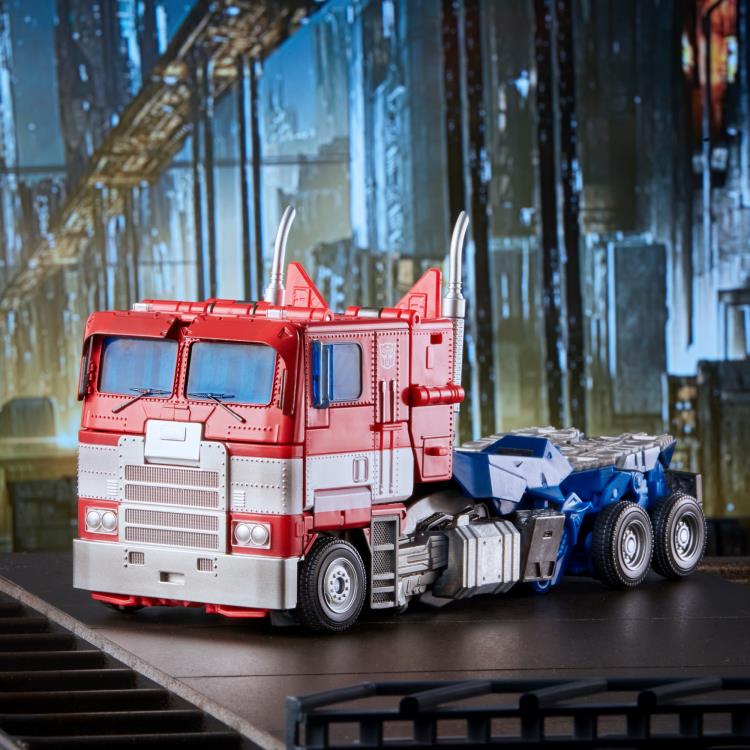 Transformers Masterpiece Movie Series MPM-12 Optimus Prime Exclusive Gallery Image 8