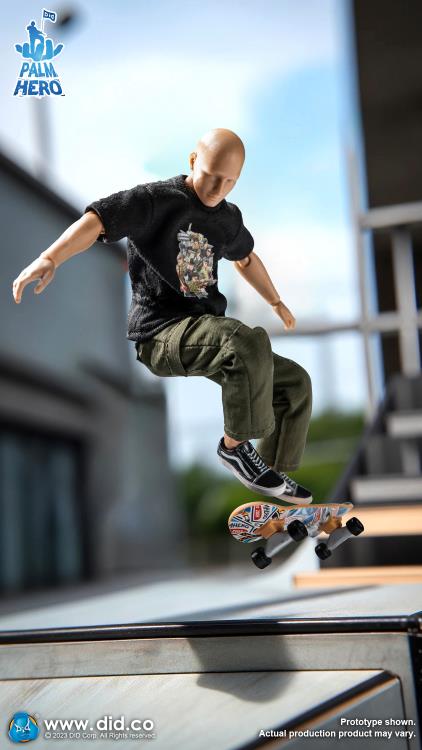 Palm Hero Simply Fun Series The Skateboarder 1/12 Scale Action Figure Gallery Image 4