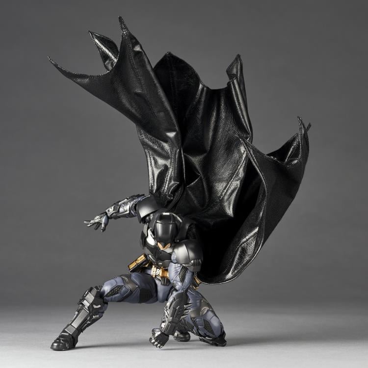 Batman: Arkham Knight Amazing Yamaguchi Revoltech Action Figure