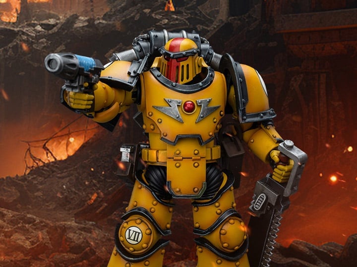 Warhammer: The Horus Heresy Imperial Fists Legion MkIII Despoiler Squad Sergeant with Plasma Pistol 1/18 Scale Action Figure Gallery Image 1