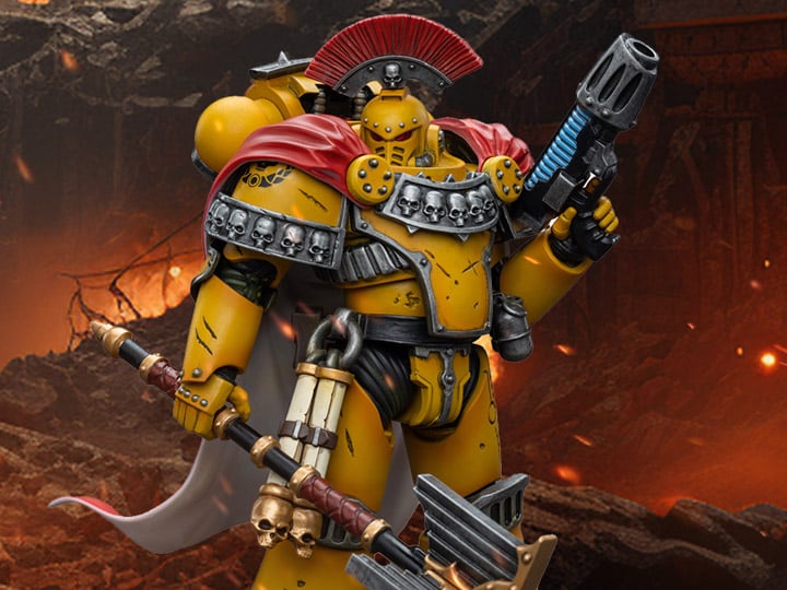 Warhammer: The Horus Heresy Imperial Fists Legion Chaplain Consul 1/18 Scale Action Figure Gallery Image 1