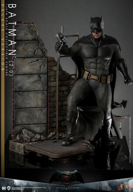 Batman v Superman: Dawn of Justice MMS732 Batman (Ver.2) Deluxe 1/6th Scale Collectible Figure Gallery Image 10