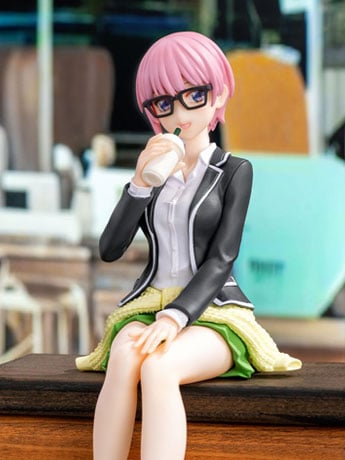The Quintessential Quintuplets Ichika Nakano (Glasses Ver.) Premium Perching Figure Gallery Image 2