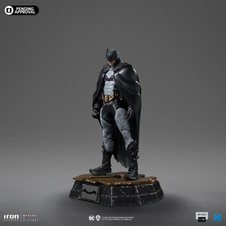 DC Comics Batman (Rafael Grampa) 1/10 Art Scale Limited Edition Statue Gallery Image 4