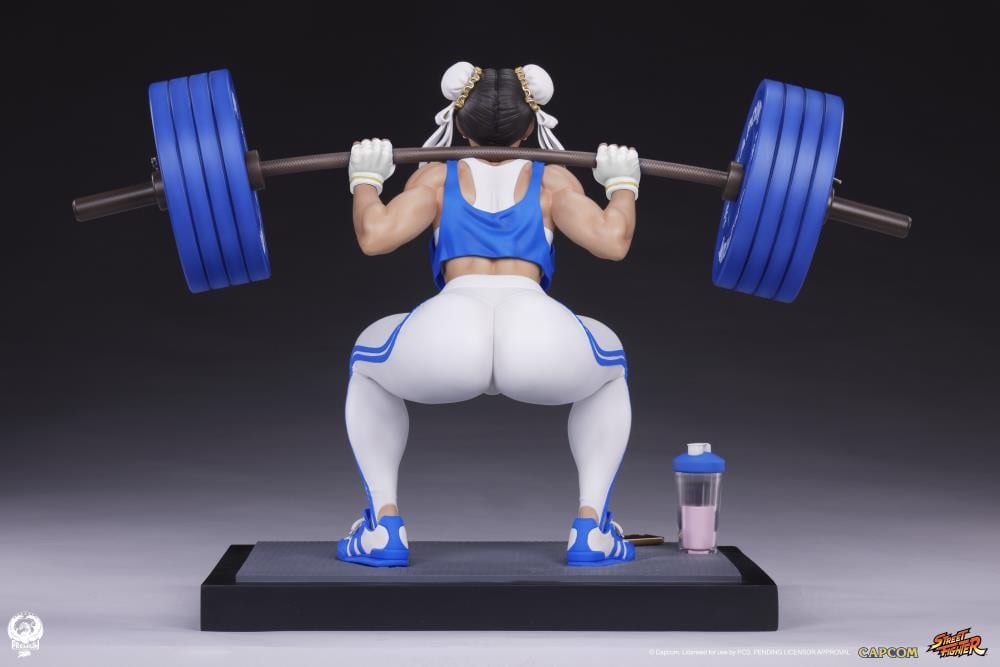 Street Fighter Premier Series Chun-Li (Powerlifting Classic Ver.) 1/4 Scale Statue Gallery Image 7