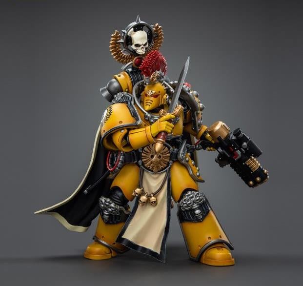 Warhammer: The Horus Heresy Imperial Fists Legion Praetor with Power Sword 1/18 Scale Action Figure Gallery Image 12