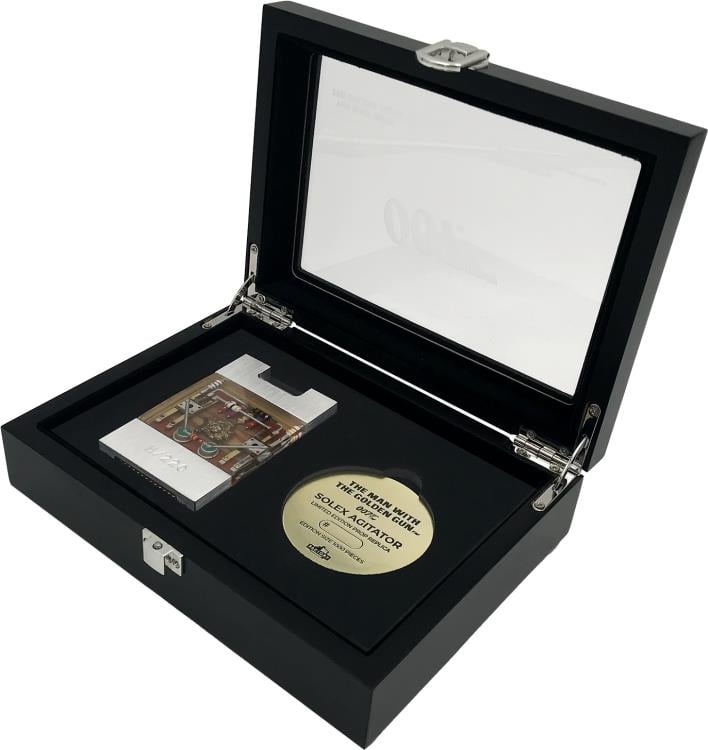 James Bond The Man with the Golden Gun Solex Agitator Limited Edition Prop Replica Gallery Image 11