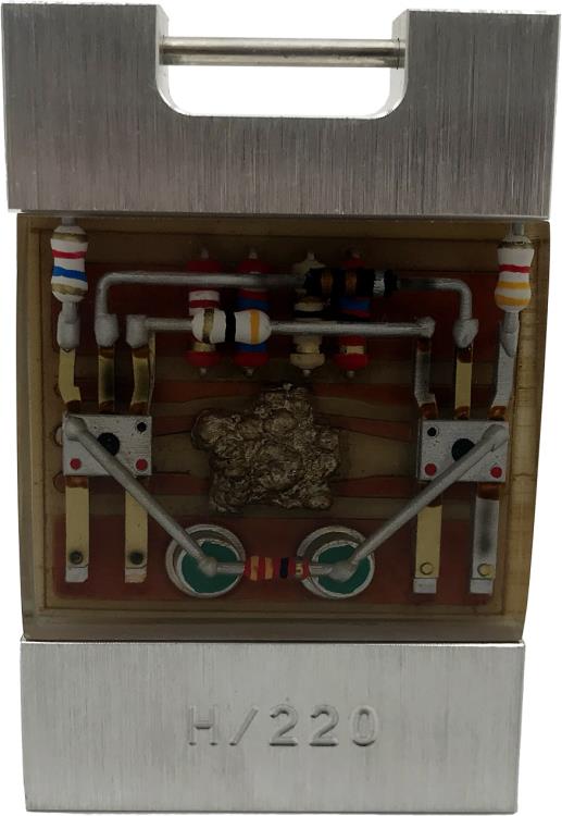 James Bond The Man with the Golden Gun Solex Agitator Limited Edition Prop Replica Gallery Image 15