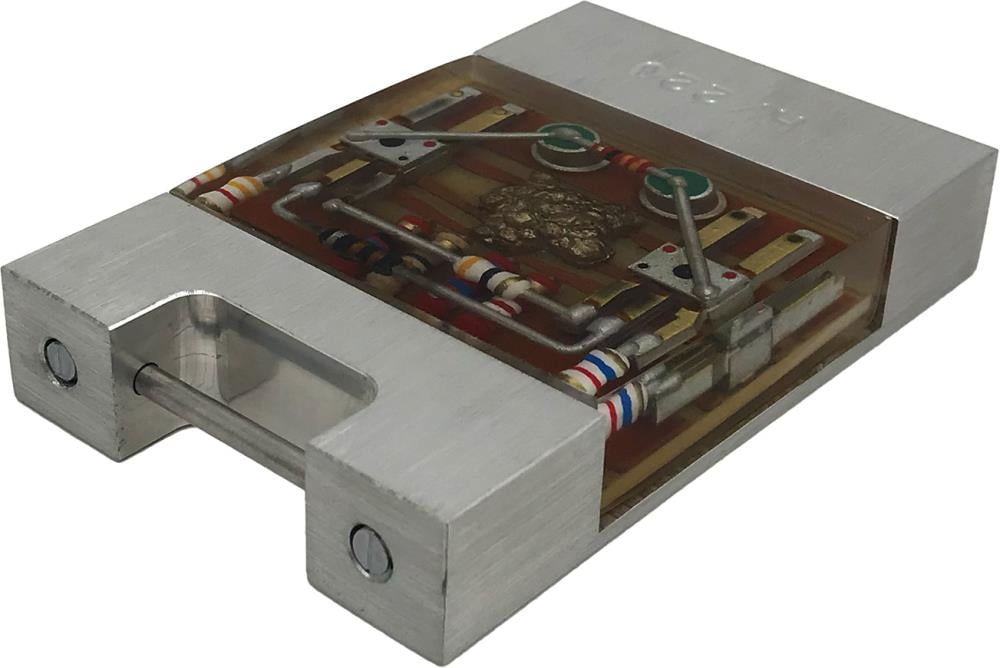James Bond The Man with the Golden Gun Solex Agitator Limited Edition Prop Replica Gallery Image 19