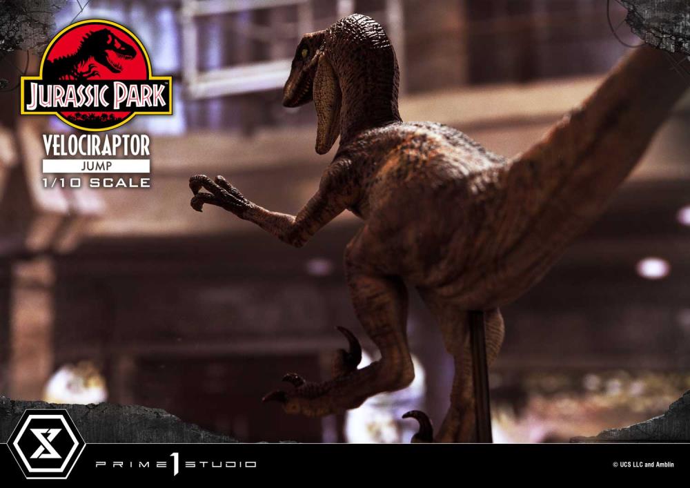Jurassic Park Prime Collectible Figures Velociraptor (Jumping) 1/10 Scale Statue Gallery Image 14