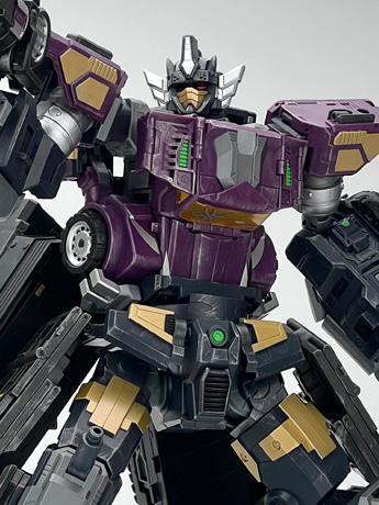 Master Builder MB-15C Limited Edition Purple Naval Commander Gallery Image 2