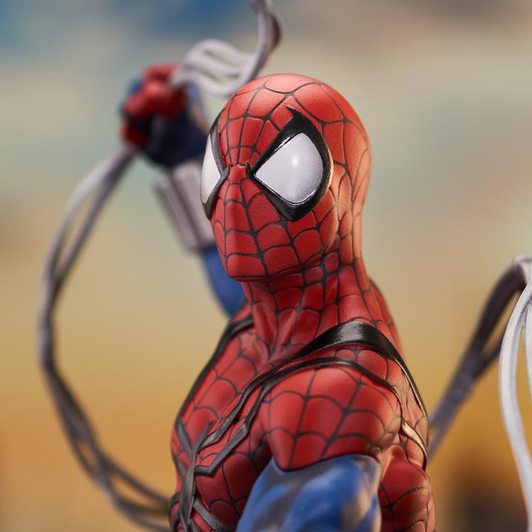 Marvel Spider-Man Ben Reilly 1/7 Scale Limited Edition Mini Bust Gallery Image 9