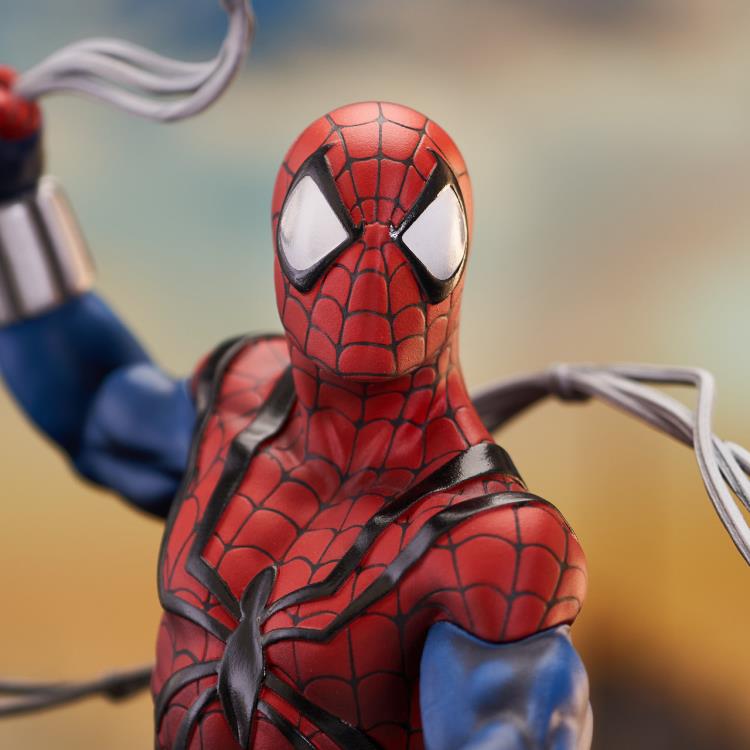 Marvel Spider-Man Ben Reilly 1/7 Scale Limited Edition Mini Bust Gallery Image 7