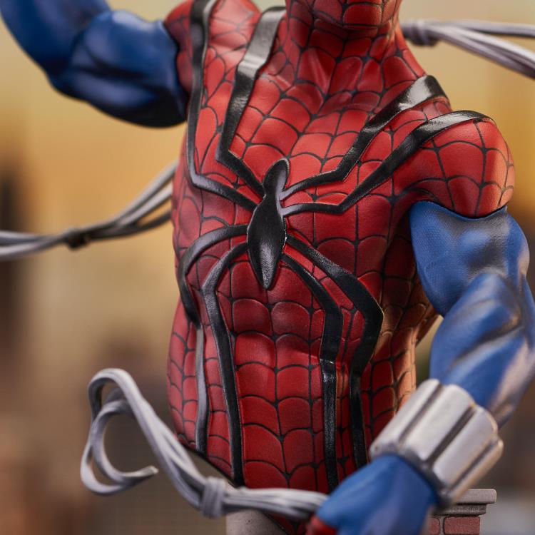 Marvel Spider-Man Ben Reilly 1/7 Scale Limited Edition Mini Bust Gallery Image 11