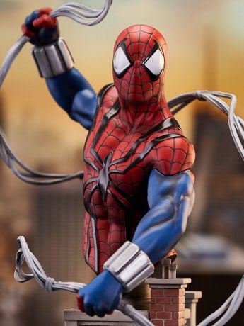 Marvel Spider-Man Ben Reilly 1/7 Scale Limited Edition Mini Bust Gallery Image 2