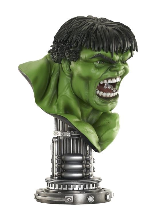 Marvel Legends in 3D Hulk 1/2 Scale Limited Edition Bust Gallery Image 14
