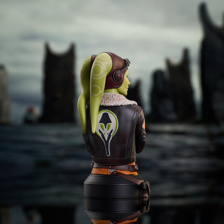 Star Wars: Ahsoka Hera Syndulla 1/6 Scale Limited Edition Bust Gallery Image 5