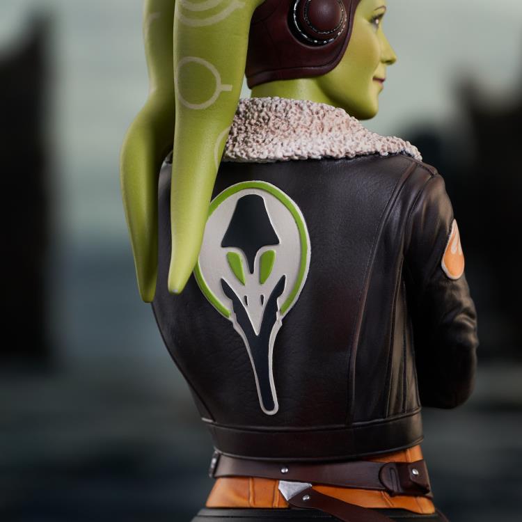 Star Wars: Ahsoka Hera Syndulla 1/6 Scale Limited Edition Bust Gallery Image 12