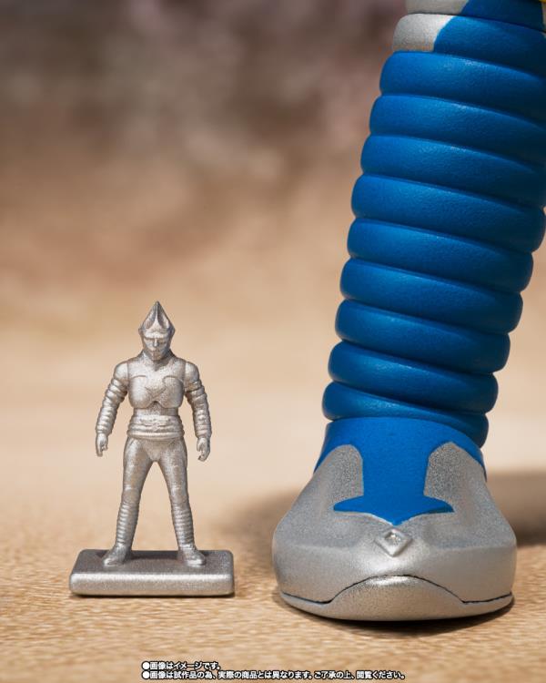 Godzilla vs. Megalon S.H.MonsterArts Jet Jaguar Gallery Image 9