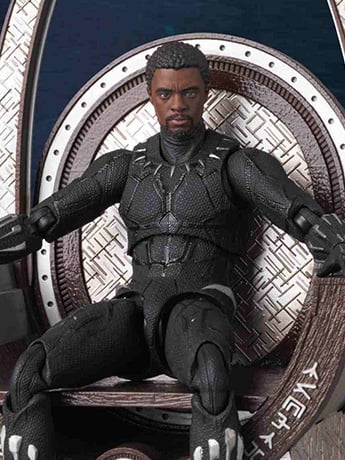 Infinity Saga MAFEX No. 230 Black Panther Action Figure