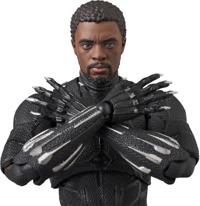 Marvel Infinity Saga MAFEX No.230 Black Panther (Ver.1.5) Action Figure Gallery Image 12