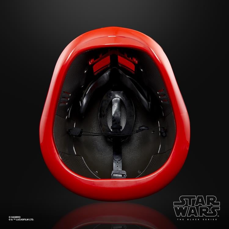 Star Wars: The Black Series Captain Cardinal (Galaxy's Edge) 1:1 Scale Wearable Electronic Helmet Gallery Image 6