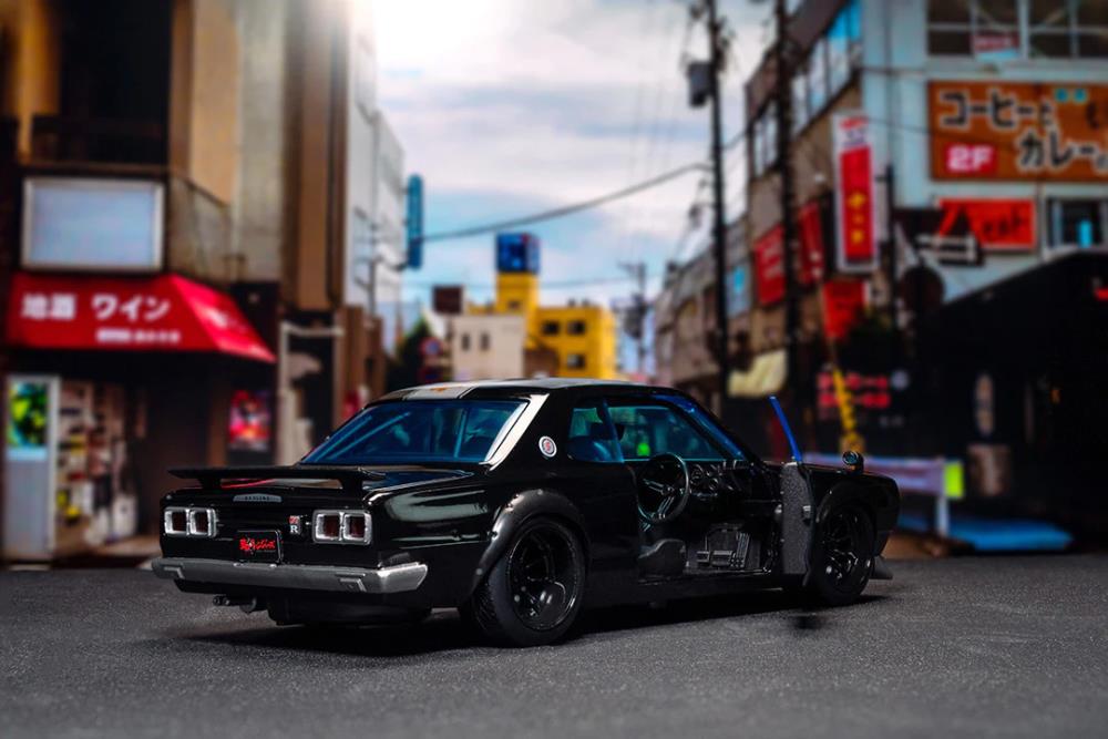 Tokyo Revengers Hollywood Rides Die-Cast Mikey & 1/24 Scale '71 Nissan GTR Gallery Image 21