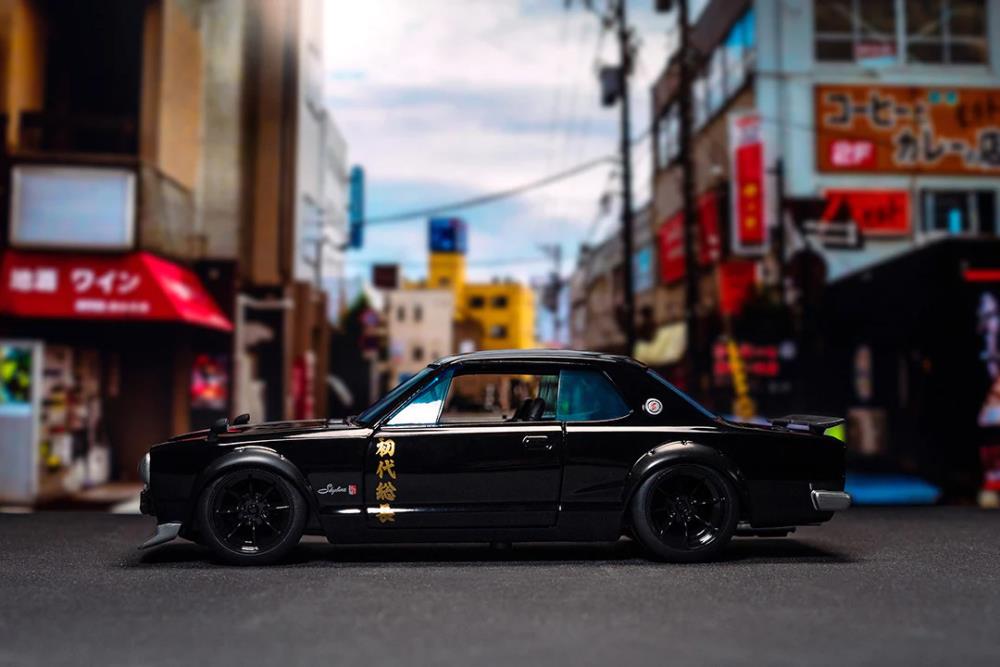Tokyo Revengers Hollywood Rides Die-Cast Mikey & 1/24 Scale '71 Nissan GTR Gallery Image 18